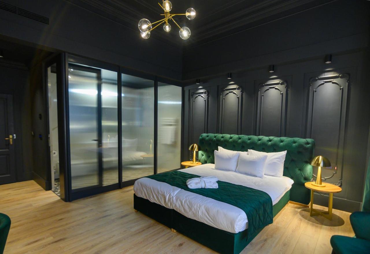 Hotel Viena Satu Mare Ngoại thất bức ảnh