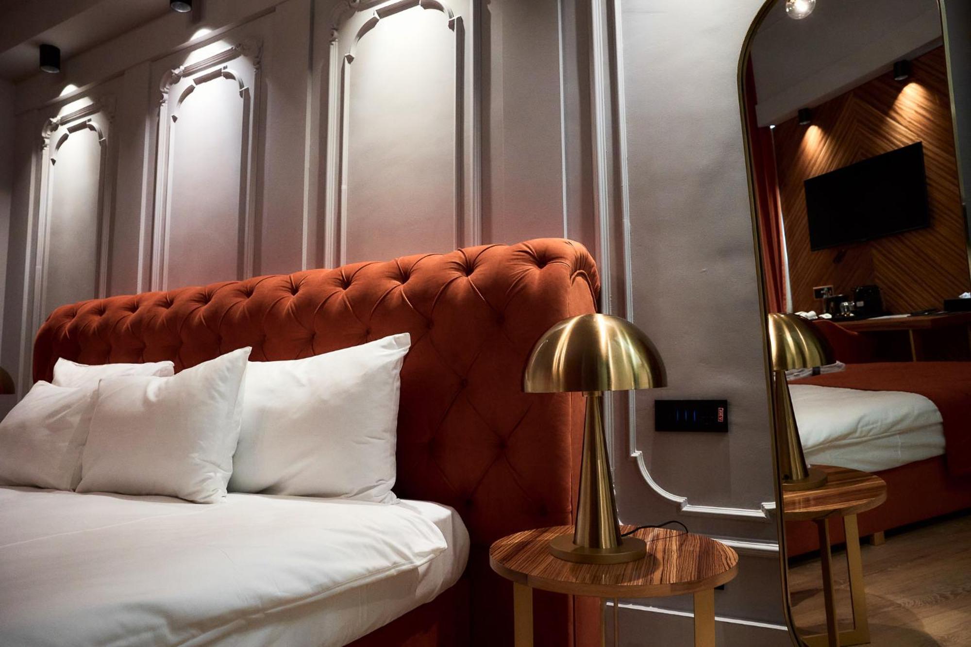 Hotel Viena Satu Mare Ngoại thất bức ảnh