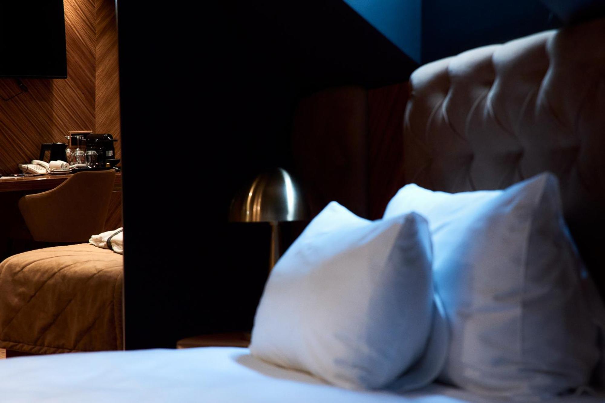 Hotel Viena Satu Mare Ngoại thất bức ảnh
