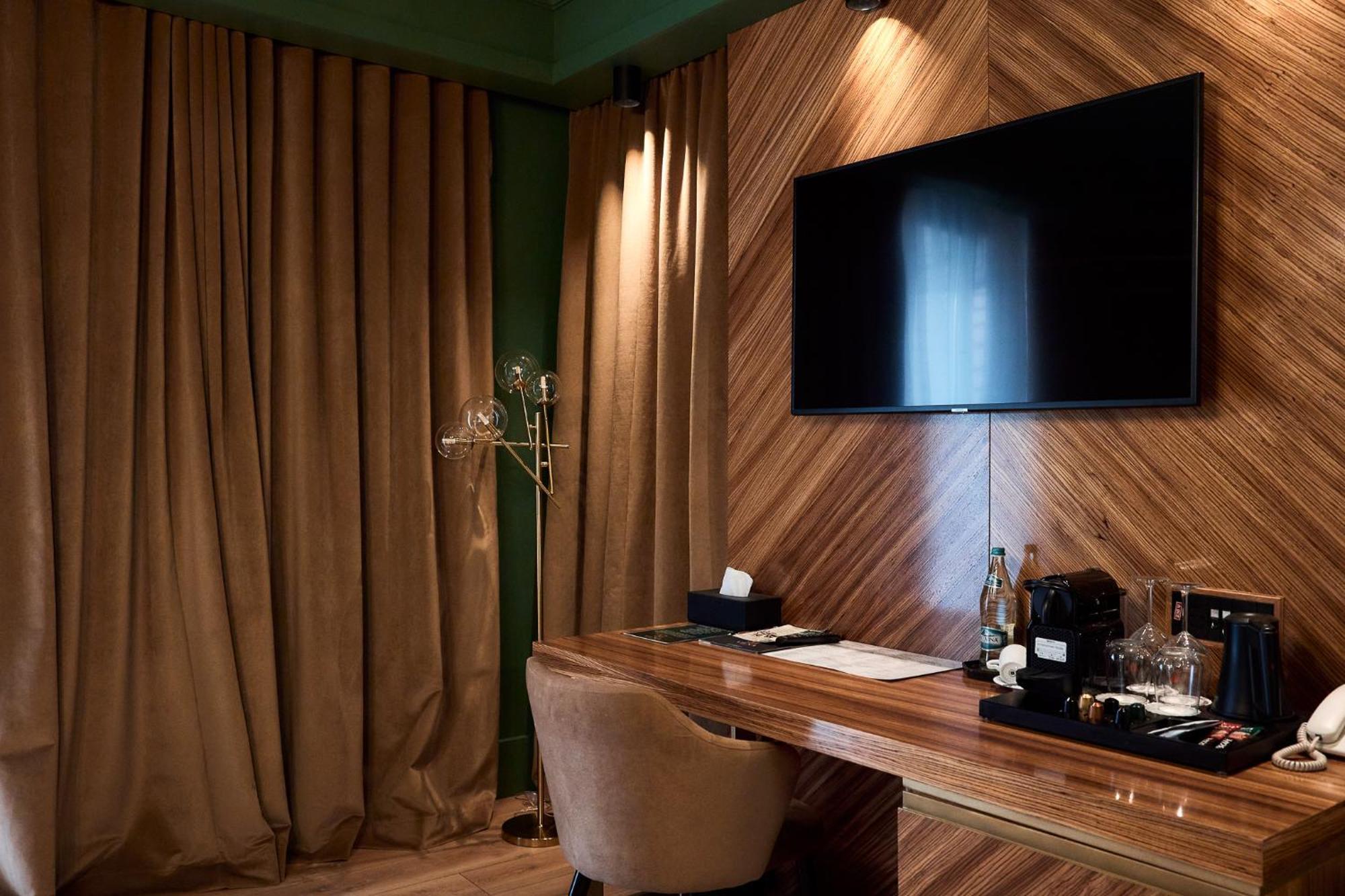 Hotel Viena Satu Mare Ngoại thất bức ảnh